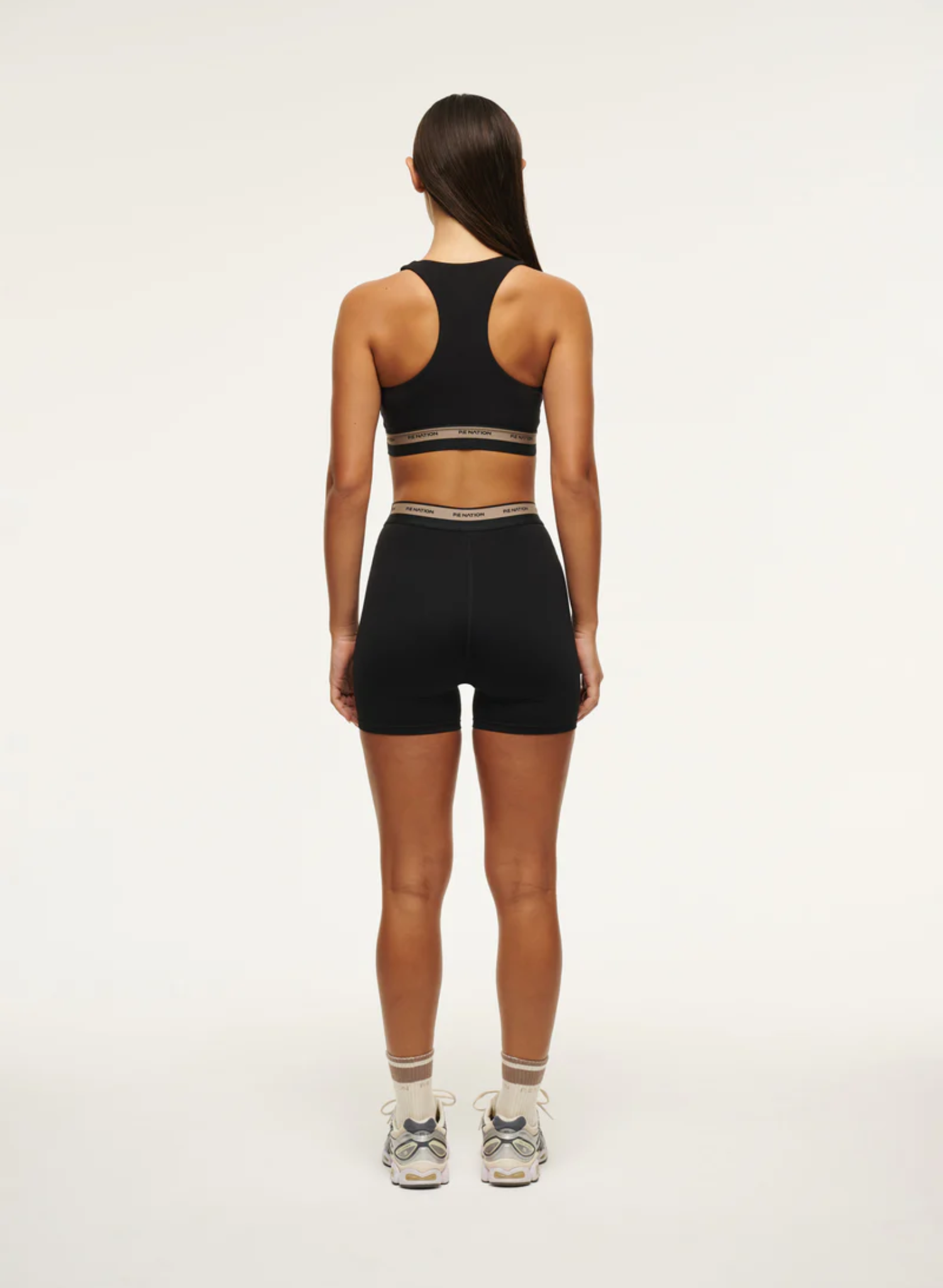 Avant 5” Bike Short in Black