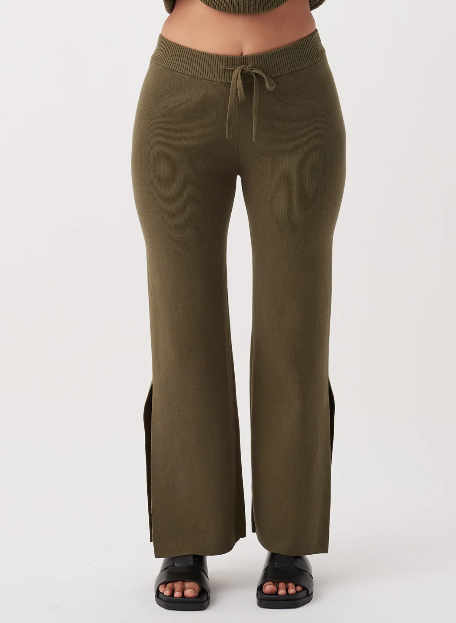 Ria Pant - Olive