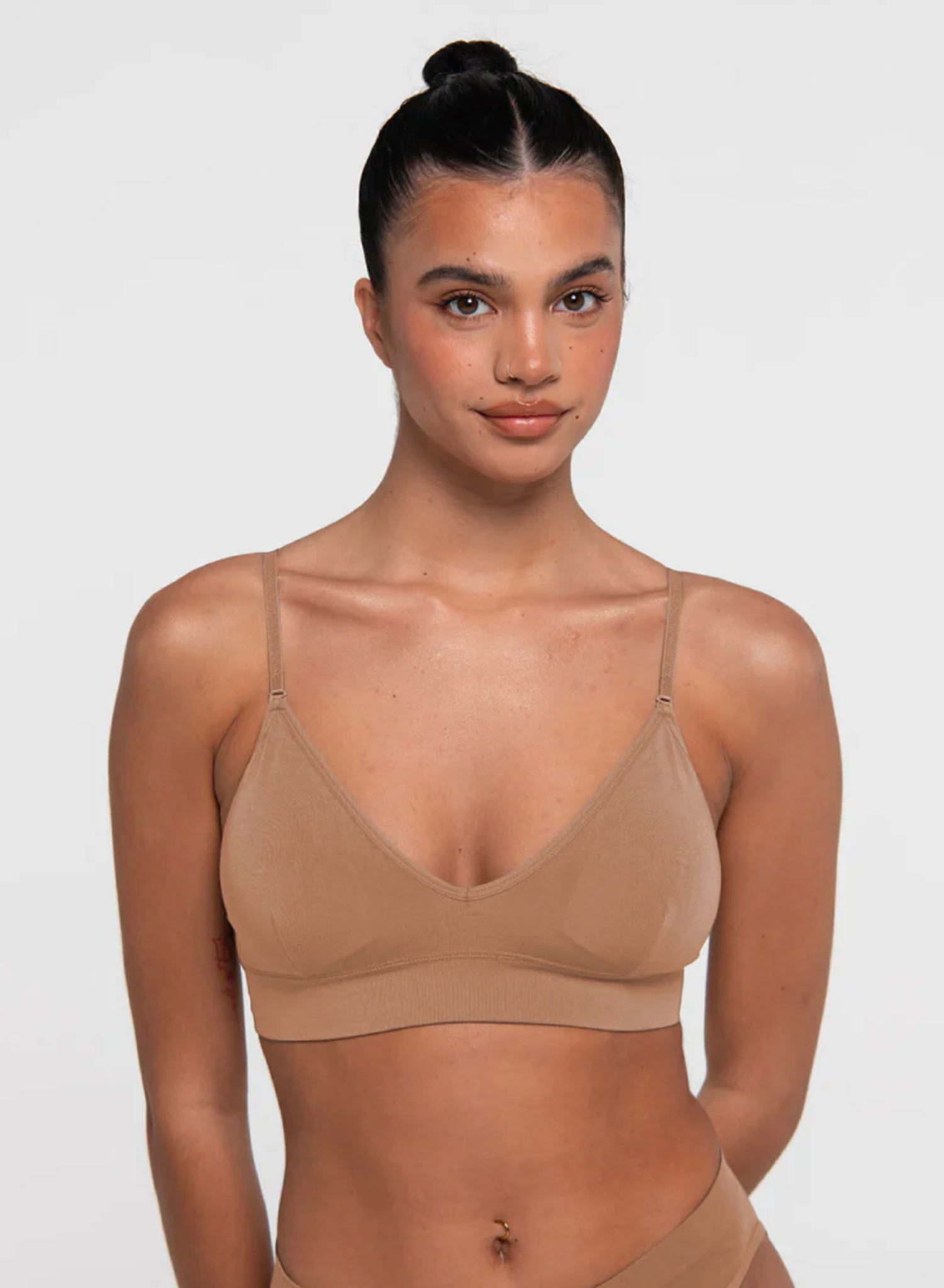 NEW TONES Callie Crop