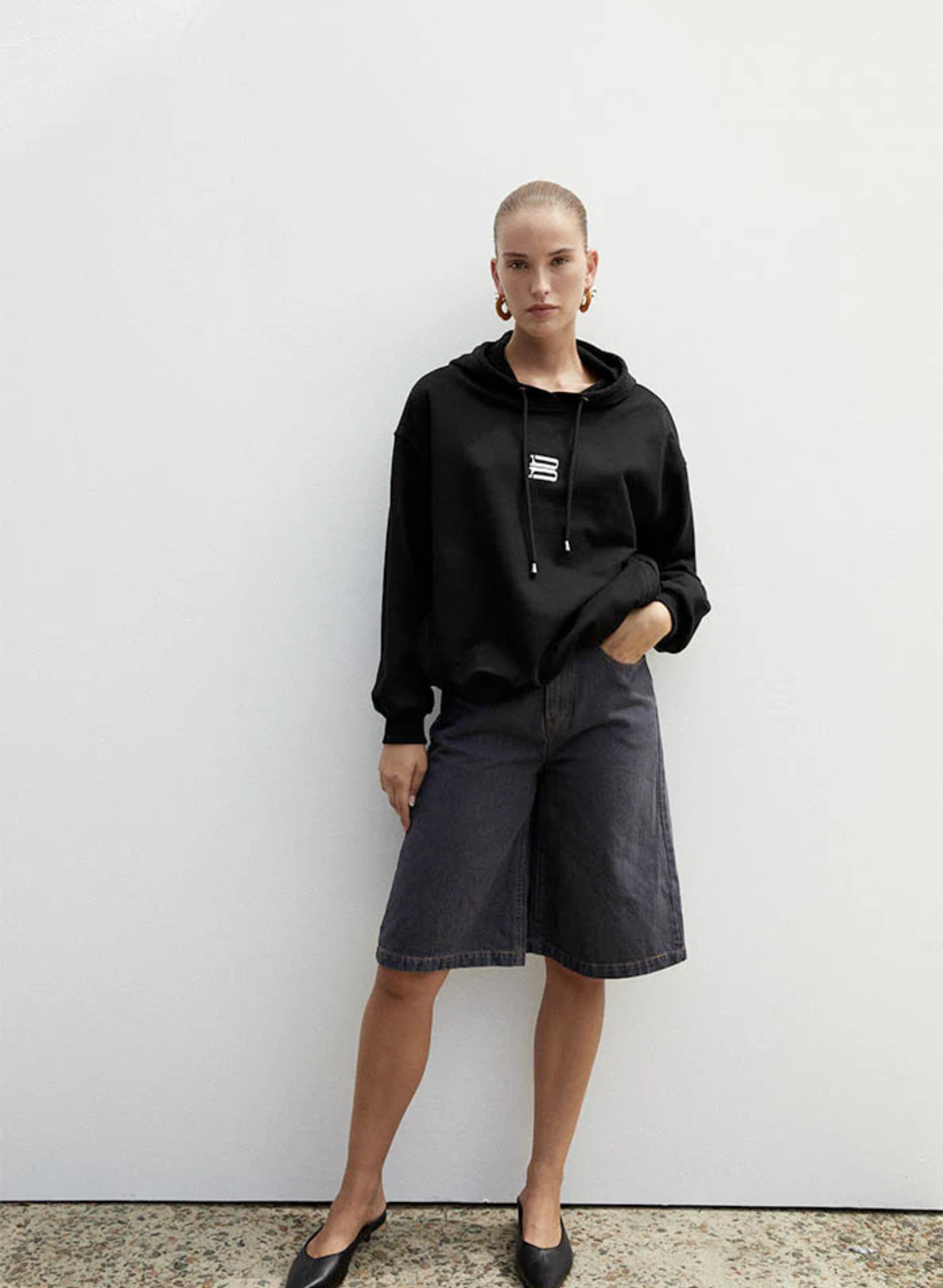 Bambie Hoodie in Black