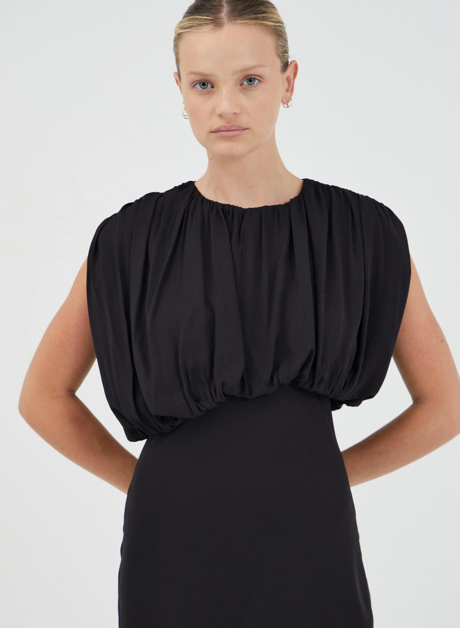 Seraphic Midi Dress - Black