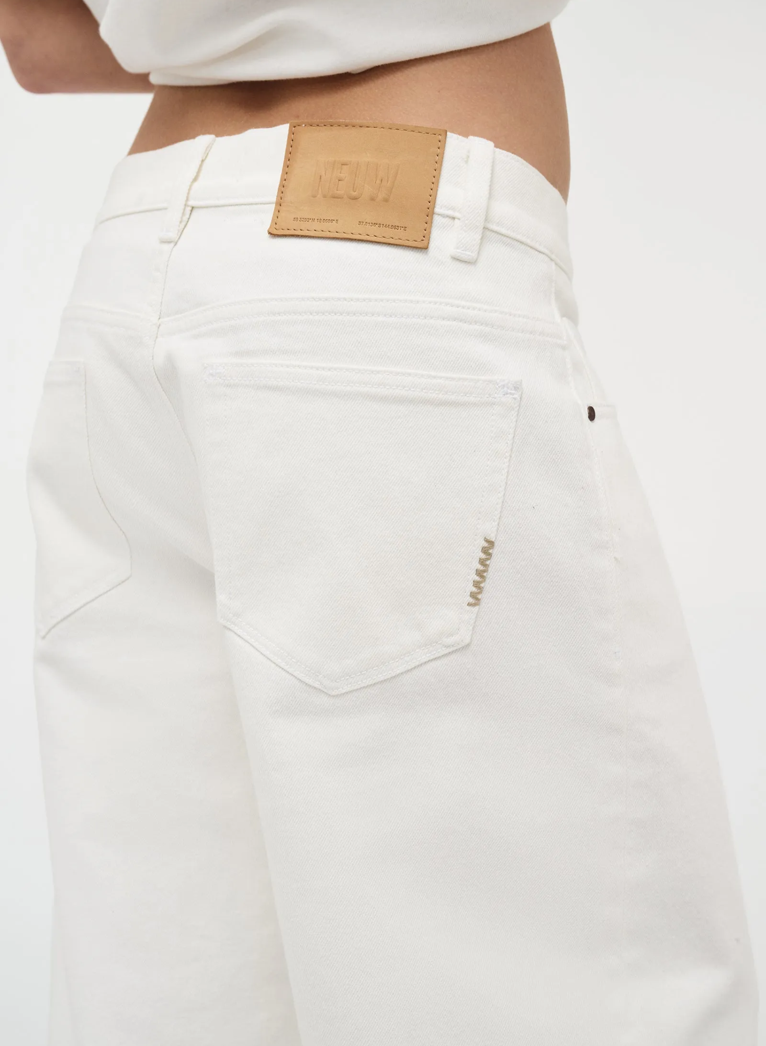 Nancy Barrel - White