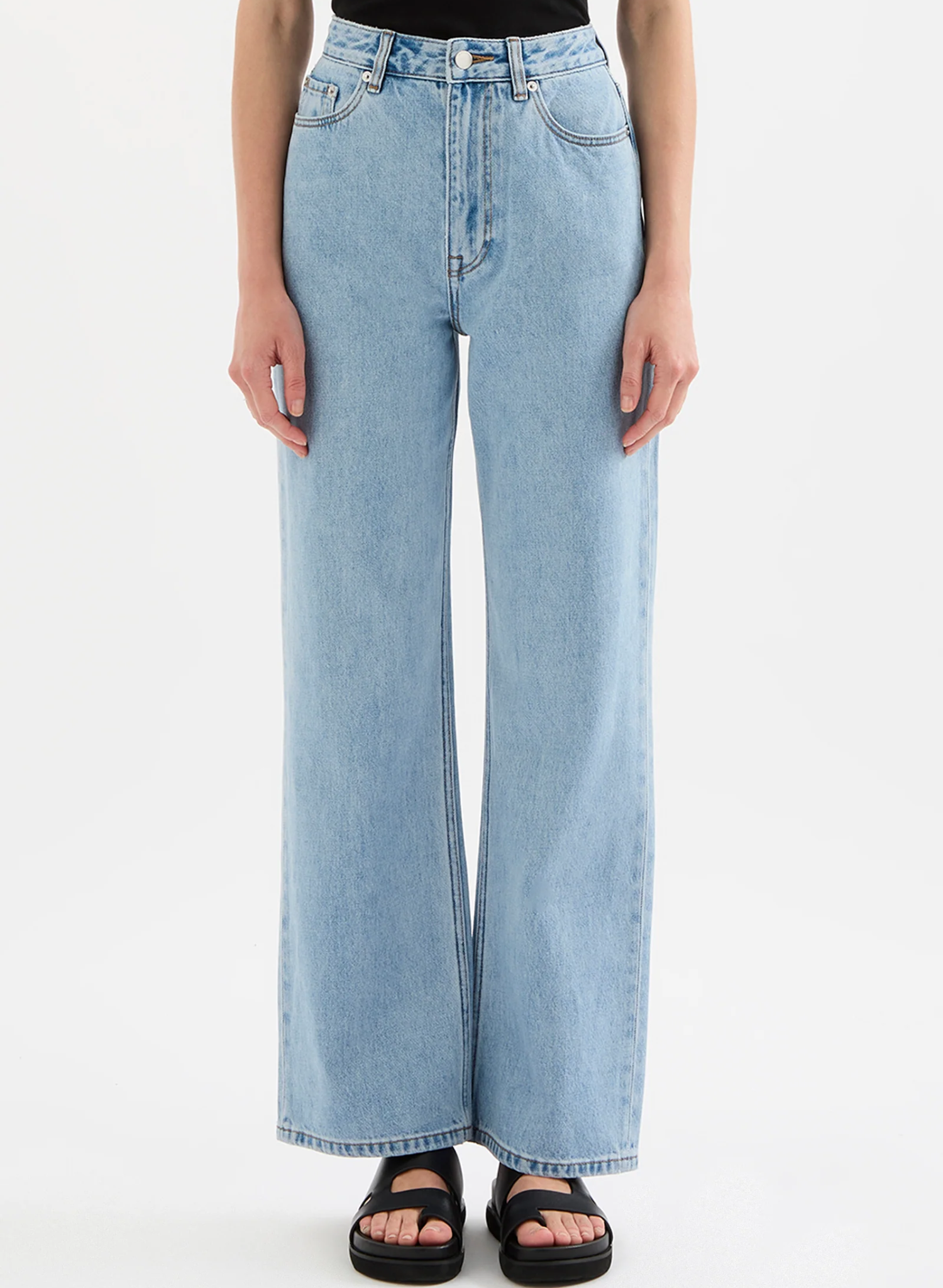 Organic Relaxed Leg Jean