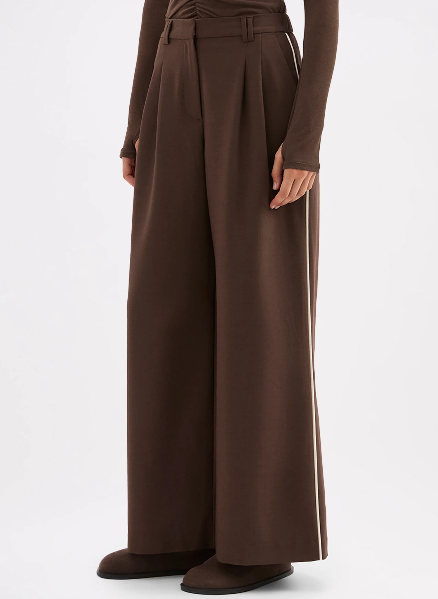 Abigail Pant - Walnut