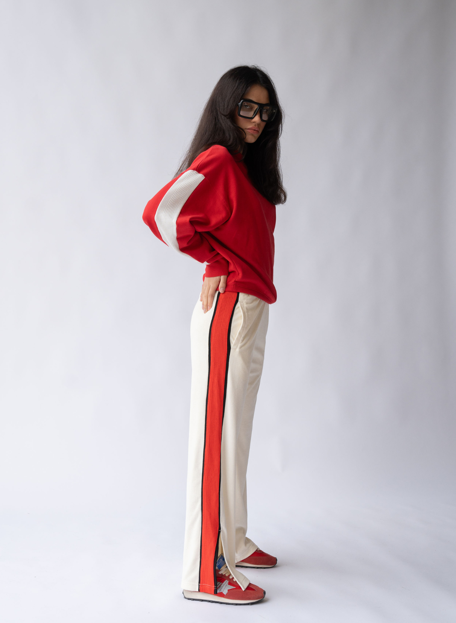 Ciao Bonjour Sweatshirt in Cherry