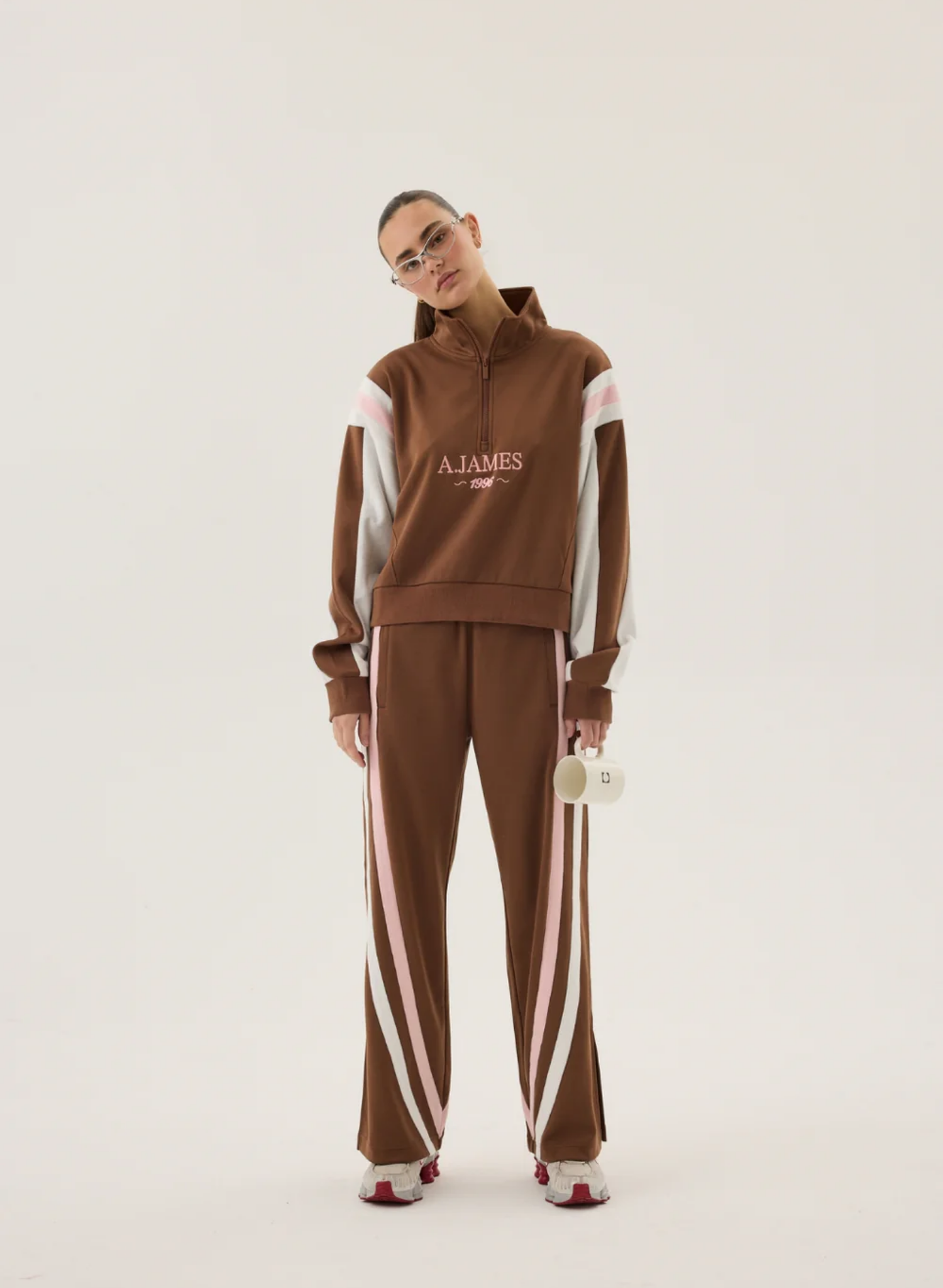 1996 Trackside Sweatshirt in Mocha
