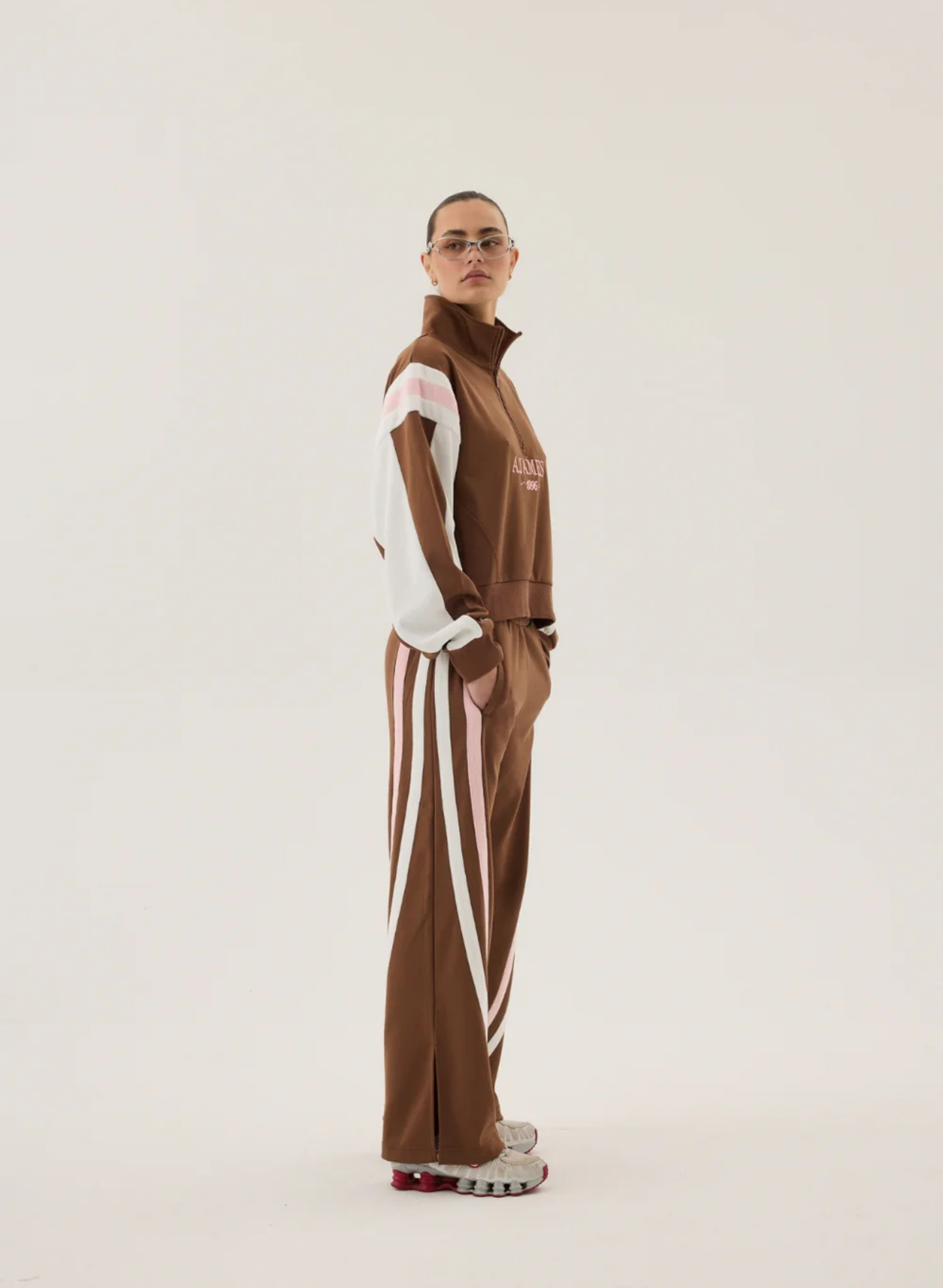 1996 Trackside Sweatshirt in Mocha