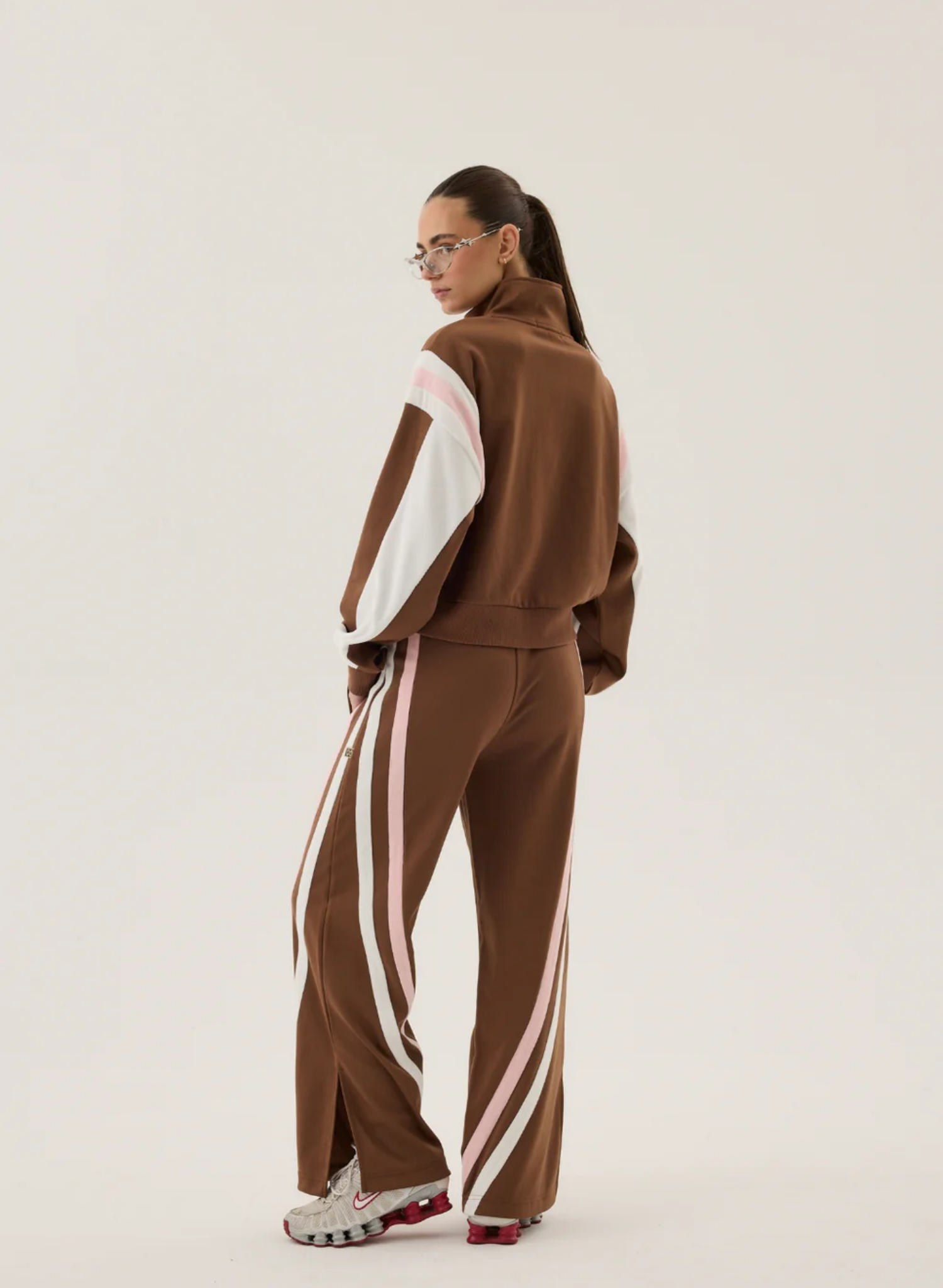 1996 Trackside Sweatshirt in Mocha