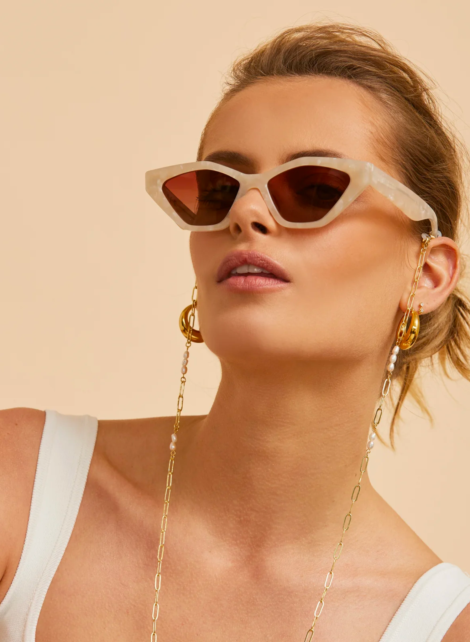 Pearl chain 2025 for sunglasses