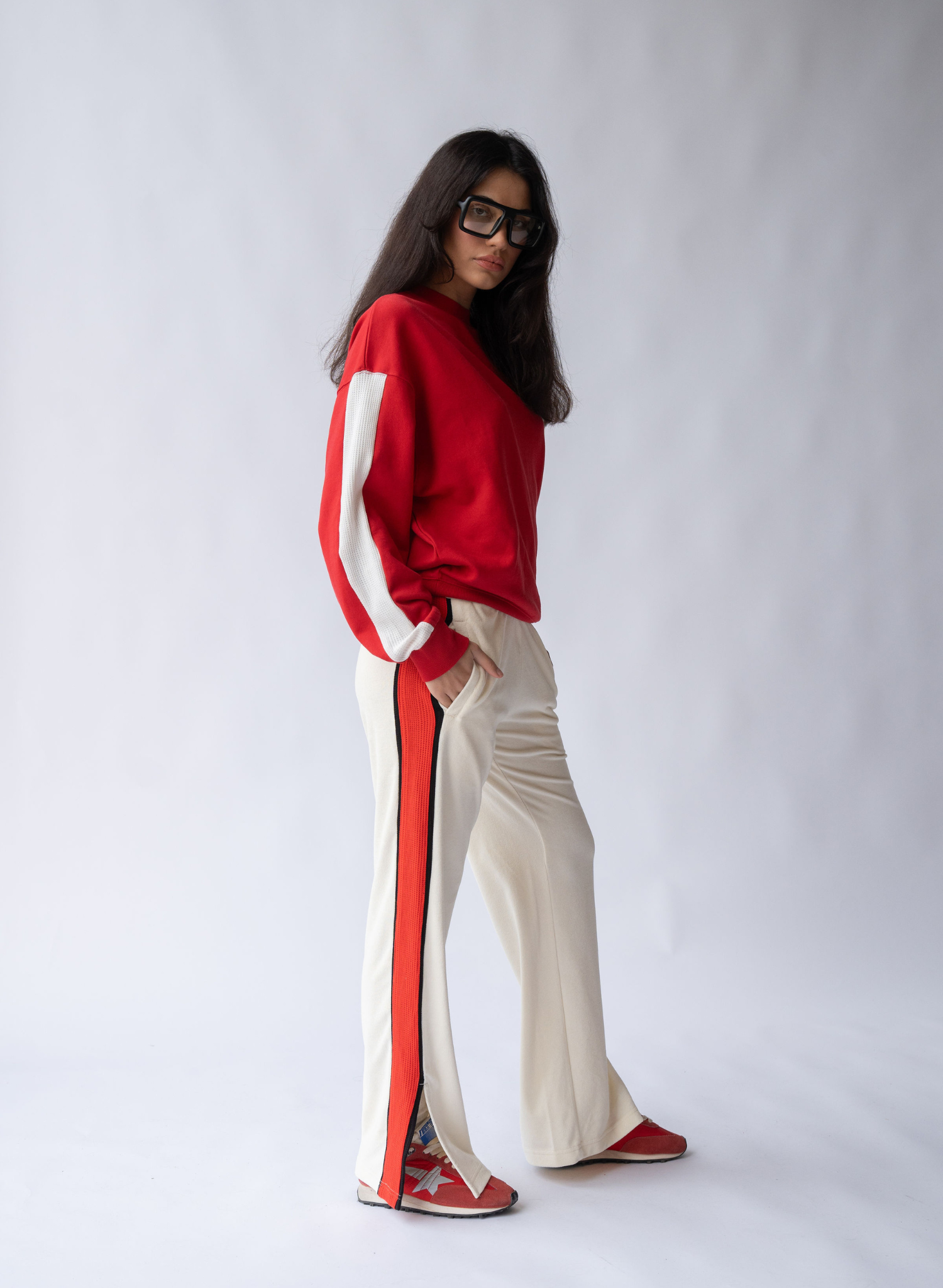 Ciao Bonjour Sweatshirt in Cherry
