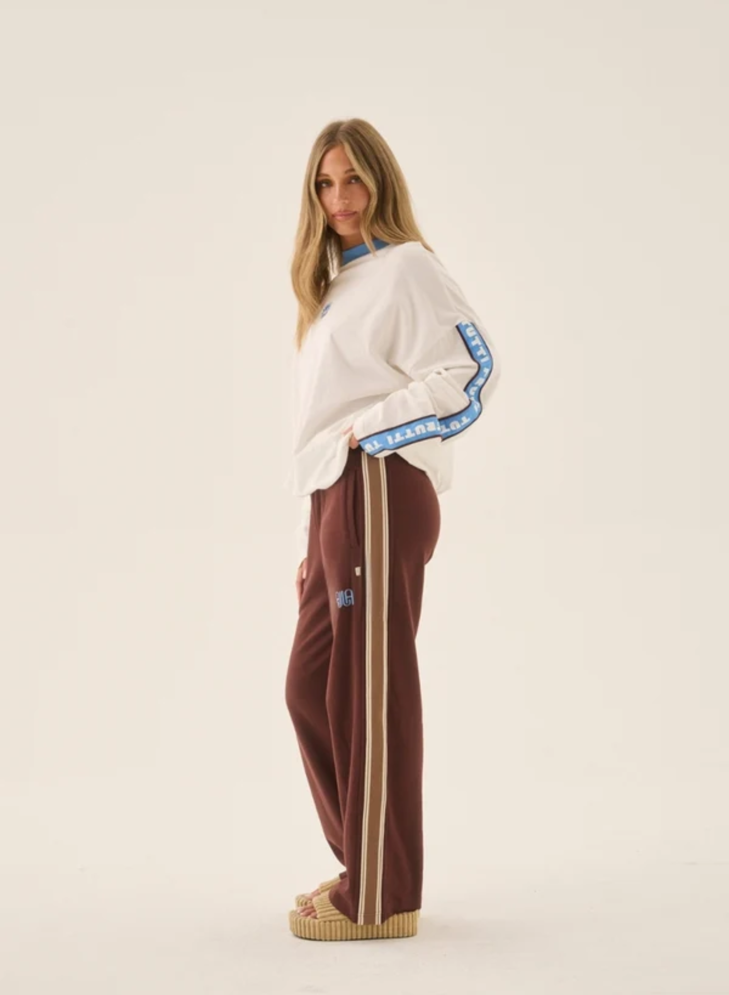 AJJA Trackpant Espresso