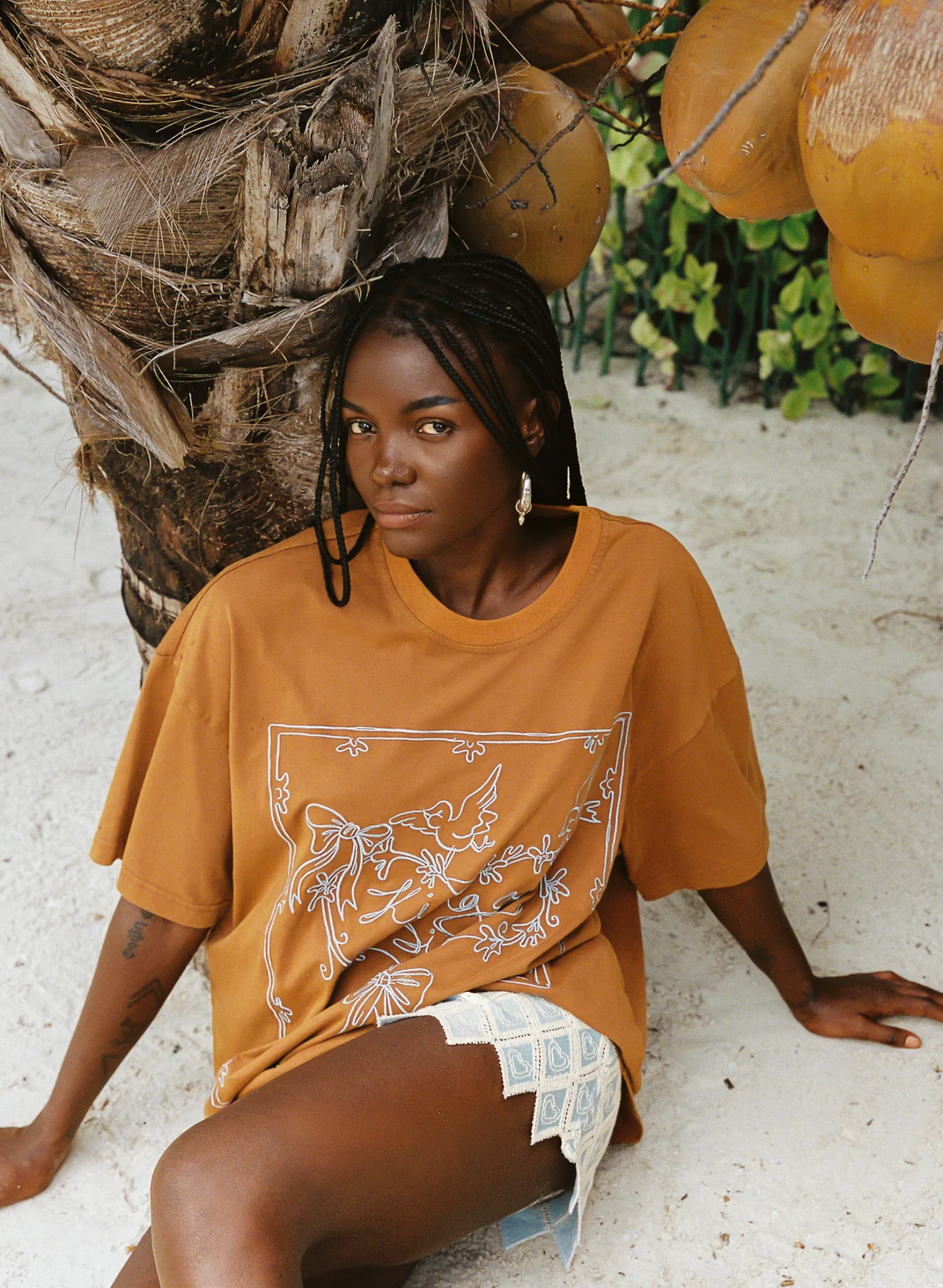 Amante Tee