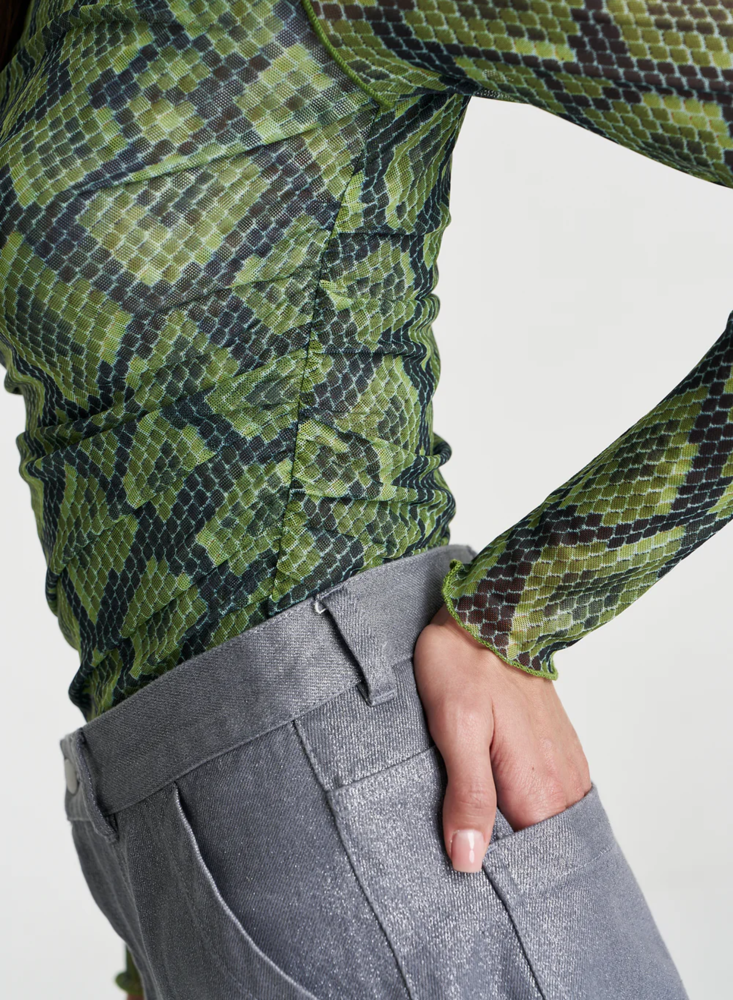 Mesh LS Rouched Skivvy in Viper