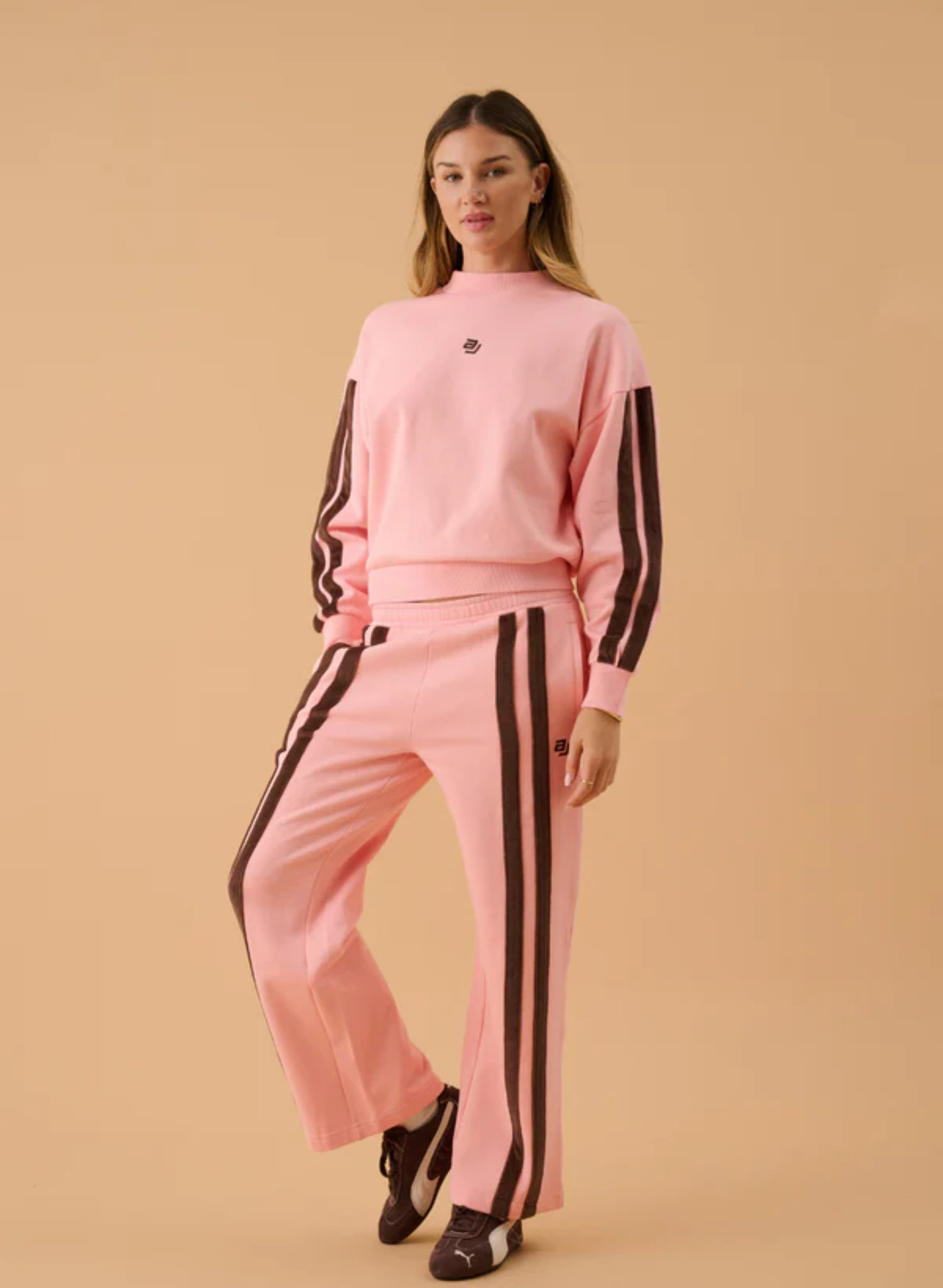 AJ Logo Sweatshirt in Rose Quartz