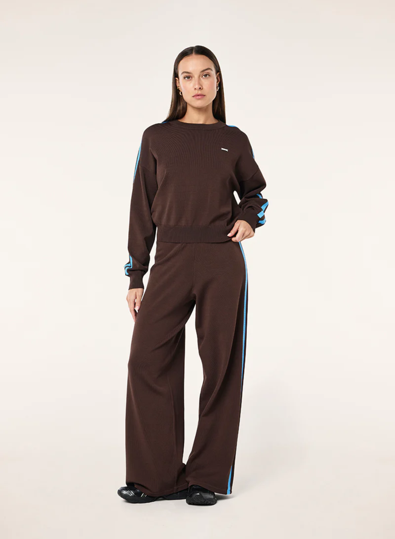 Retreat knit pant in coffee & marina blue
